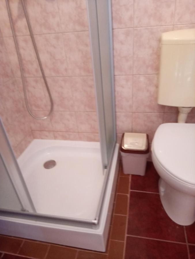 Liza Apartman Gyula Εξωτερικό φωτογραφία